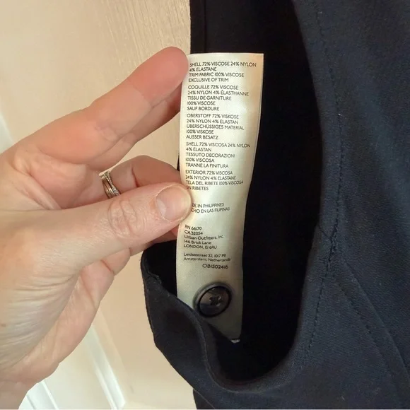 Anthropologie Maeve Black Cropped Vest, Size 8 - Picture 6 of 8